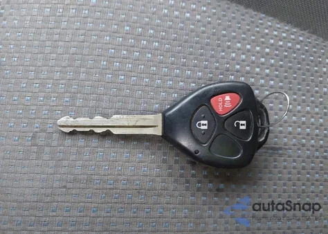 2010 Toyota Corolla Matrix из США, поврежденный, VIN 2T1KU4EE2AC219140